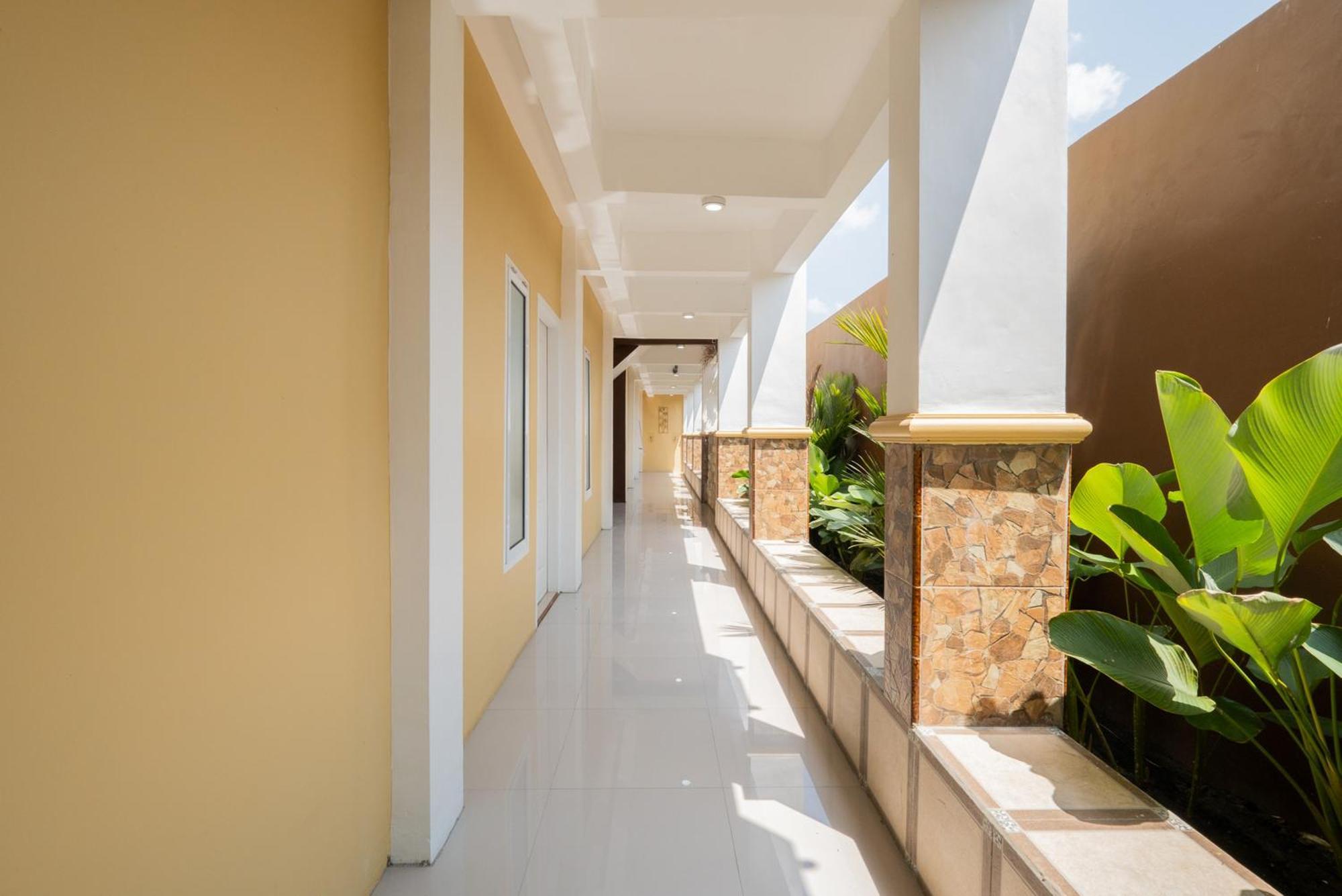 Hotel Reddoorz Syariah Near Rsud Dr Iskak Tulungagung Kedungwaru Zewnętrze zdjęcie